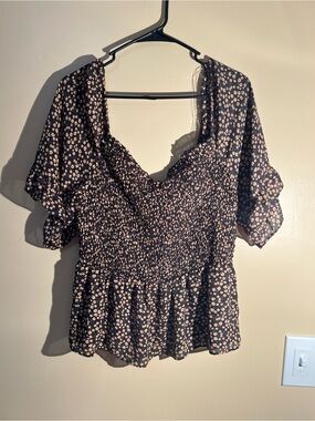 Women’s Floral Smocked Short Sleeve Top Size XL